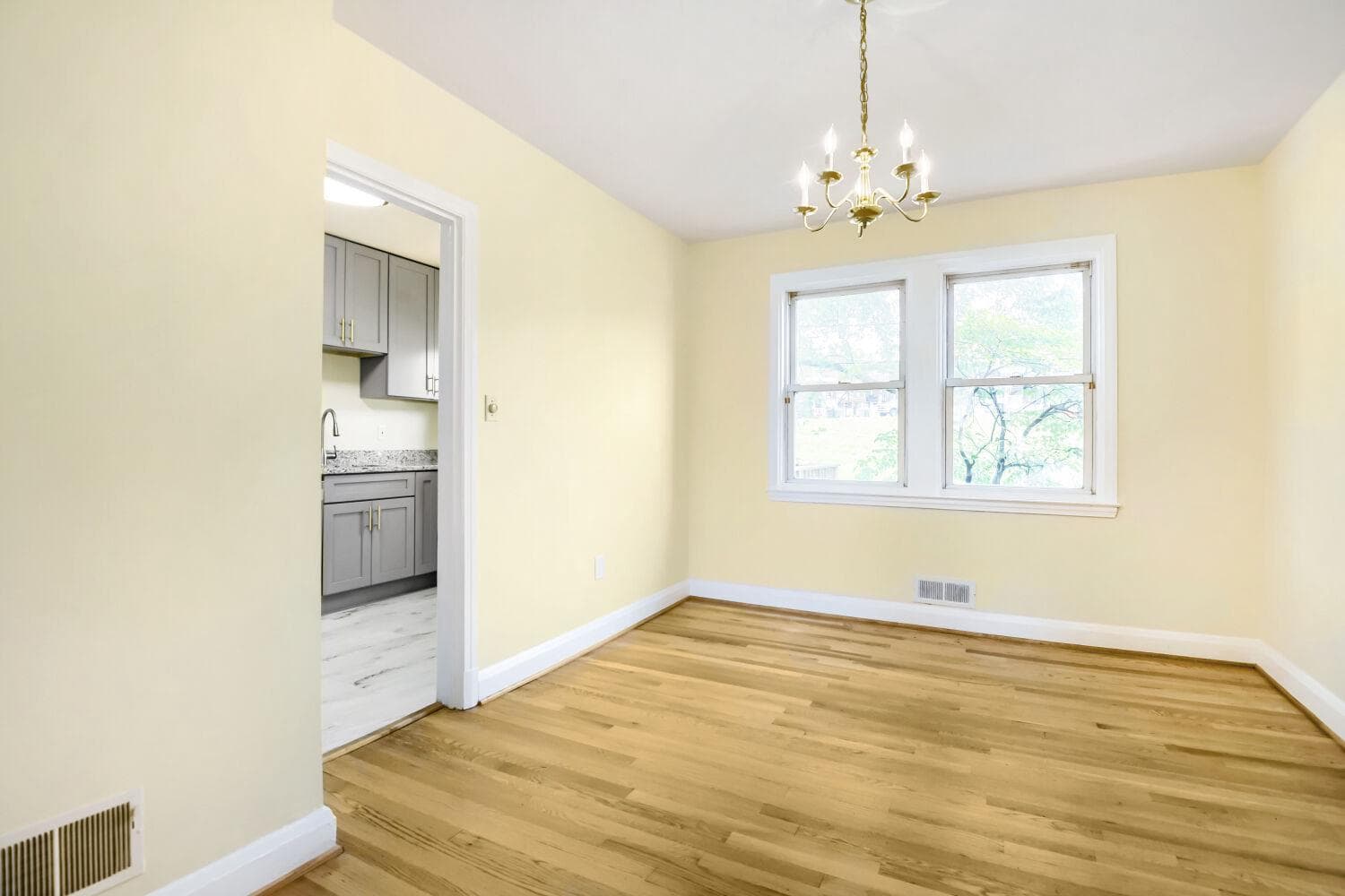 220 N Edgewood Street photo 9