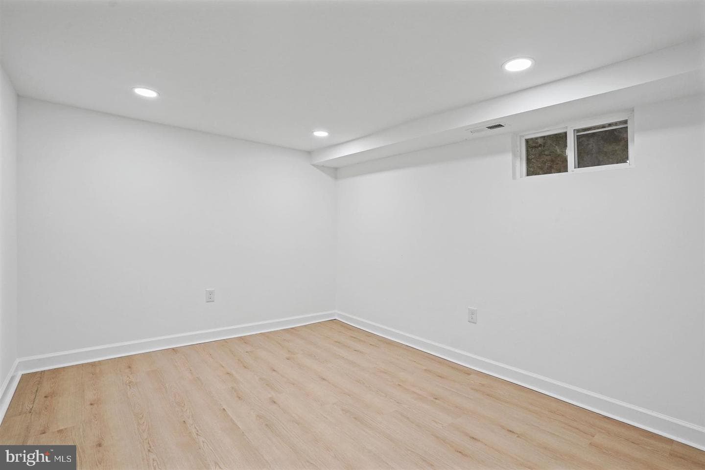 38 N Monastery Avenue photo 34