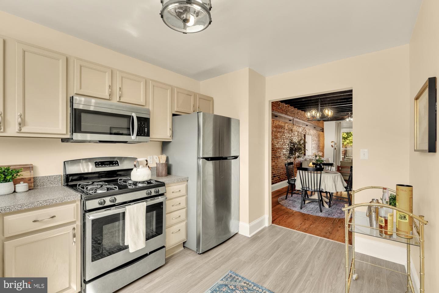 34 N Linwood Avenue photo 9