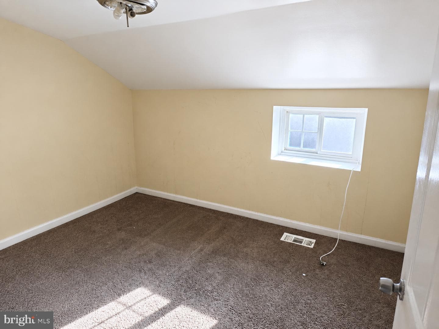313 S Augusta Avenue photo 8