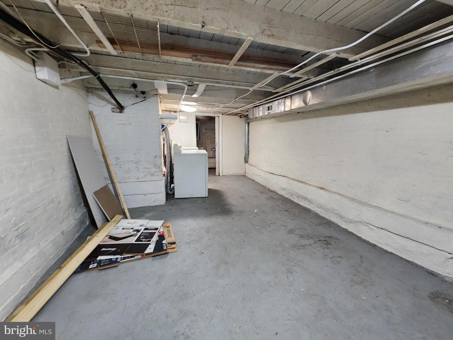 213 S Calhoun Street photo 16