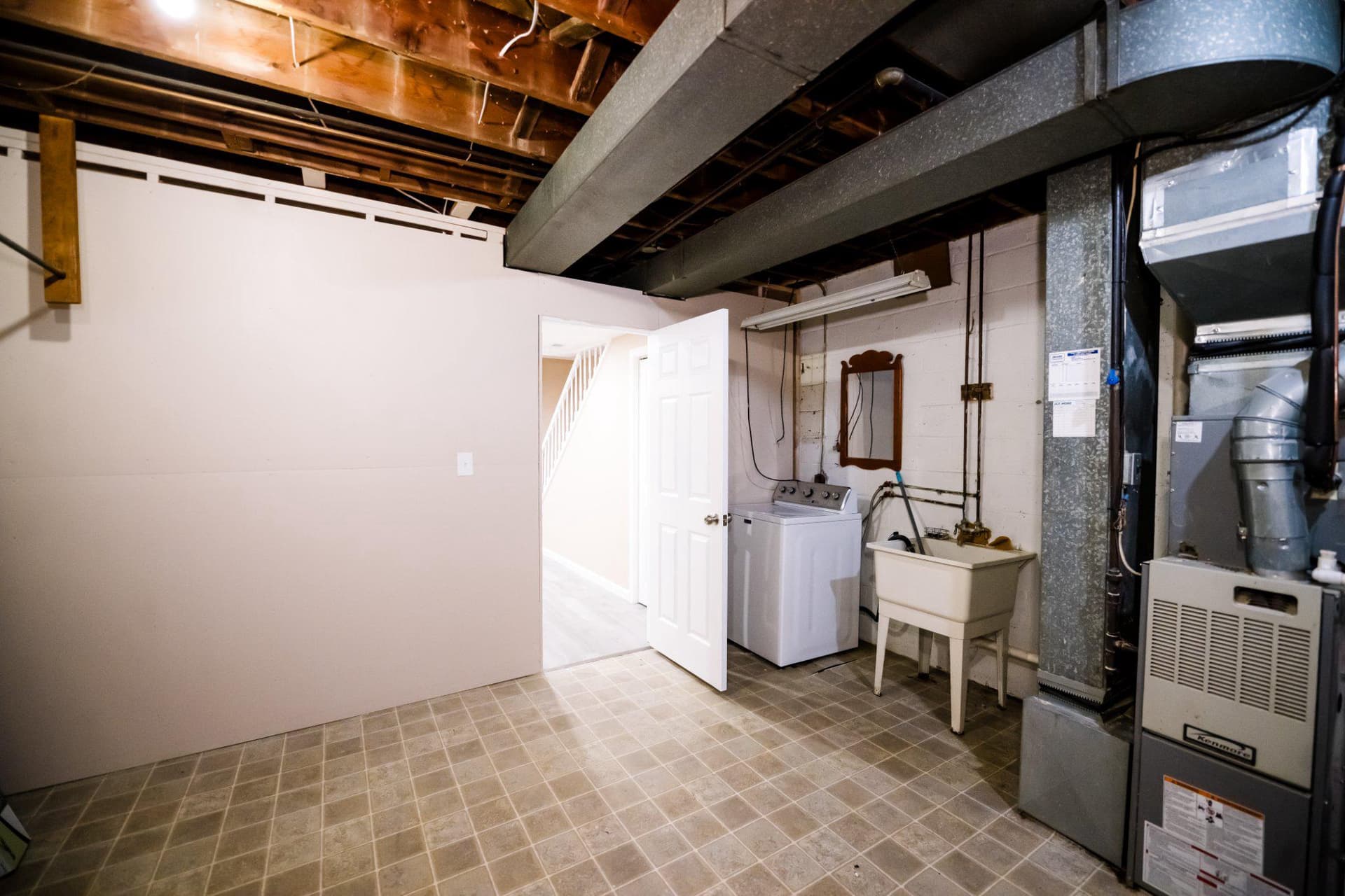 1608 Dundalk Avenue photo 32