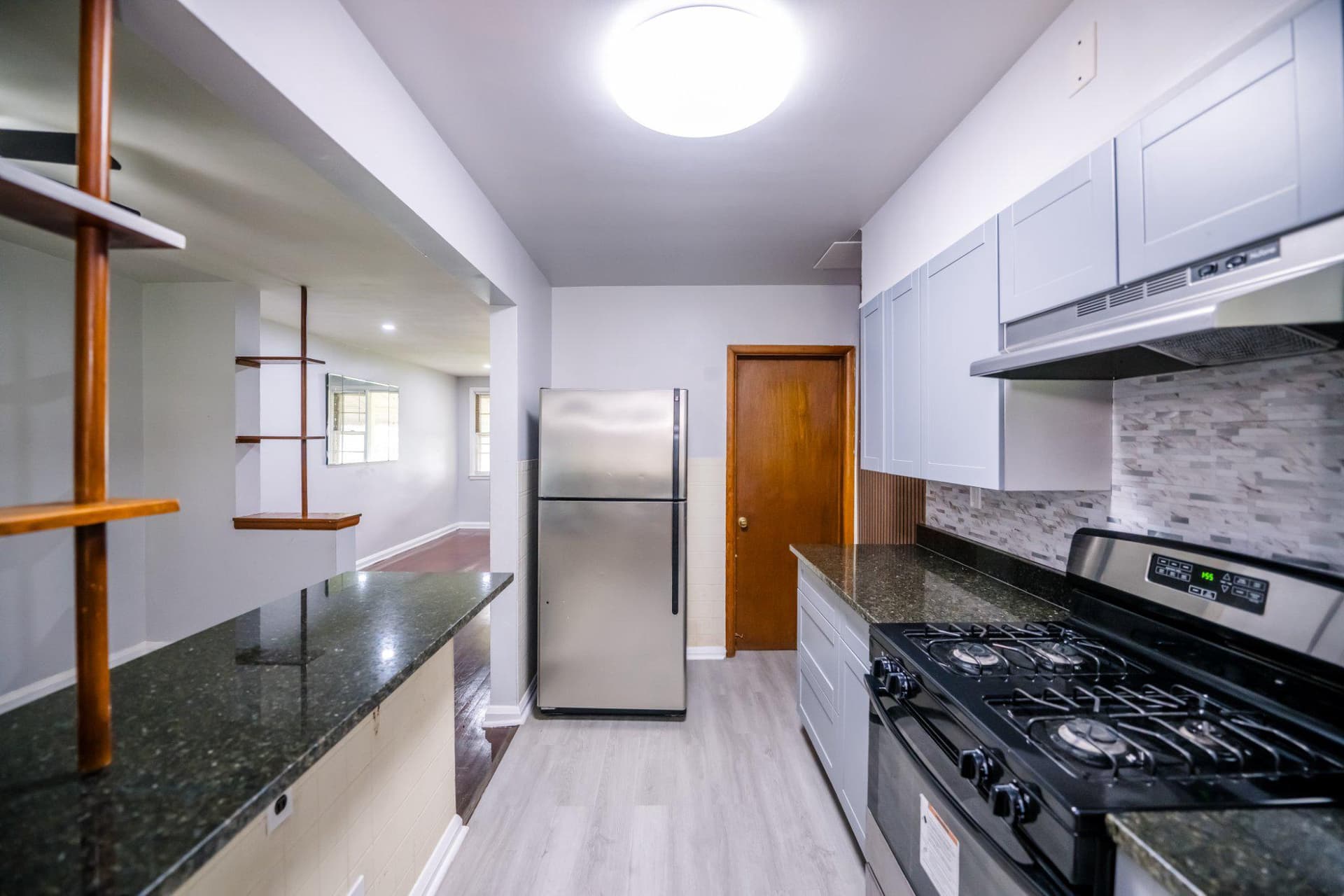 1608 Dundalk Avenue photo 8