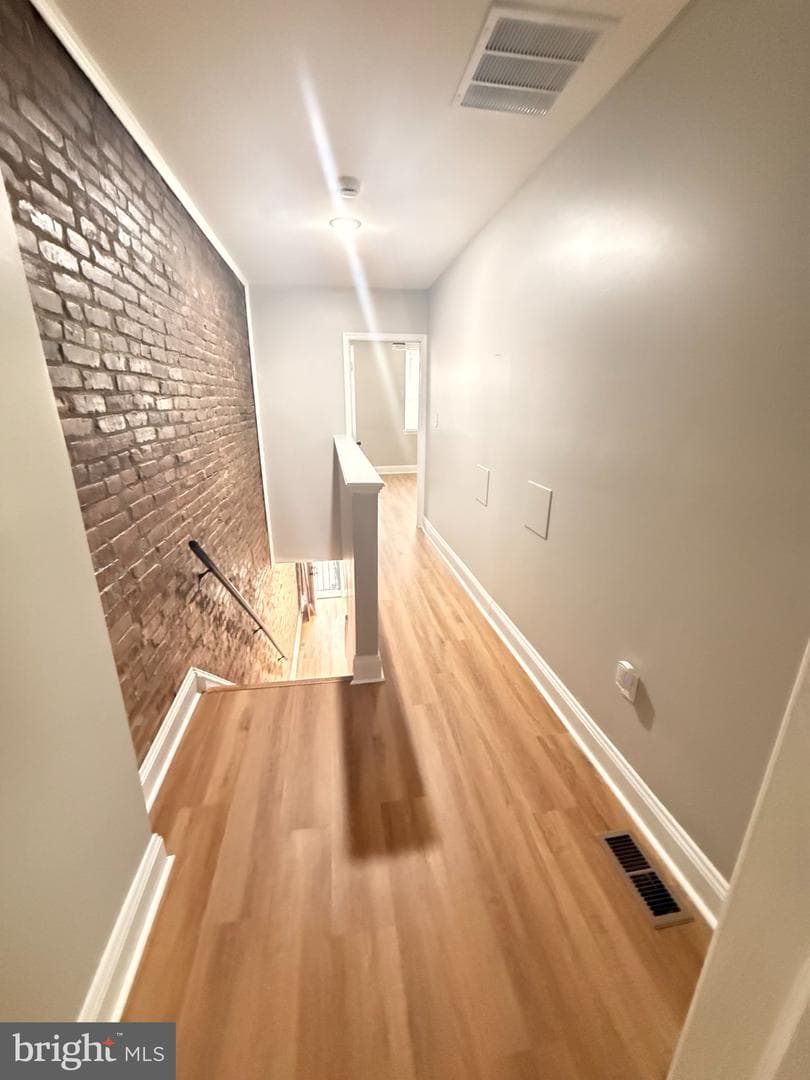 519 N Port Street photo 10