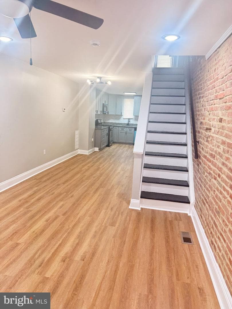 519 N Port Street photo 5