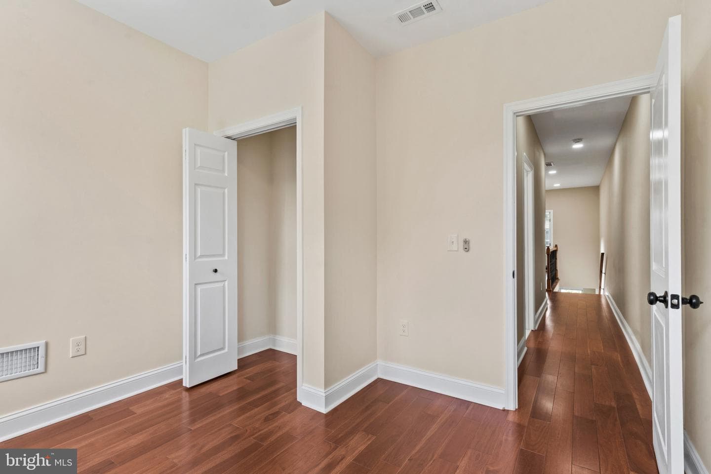 2769 W North Avenue photo 22