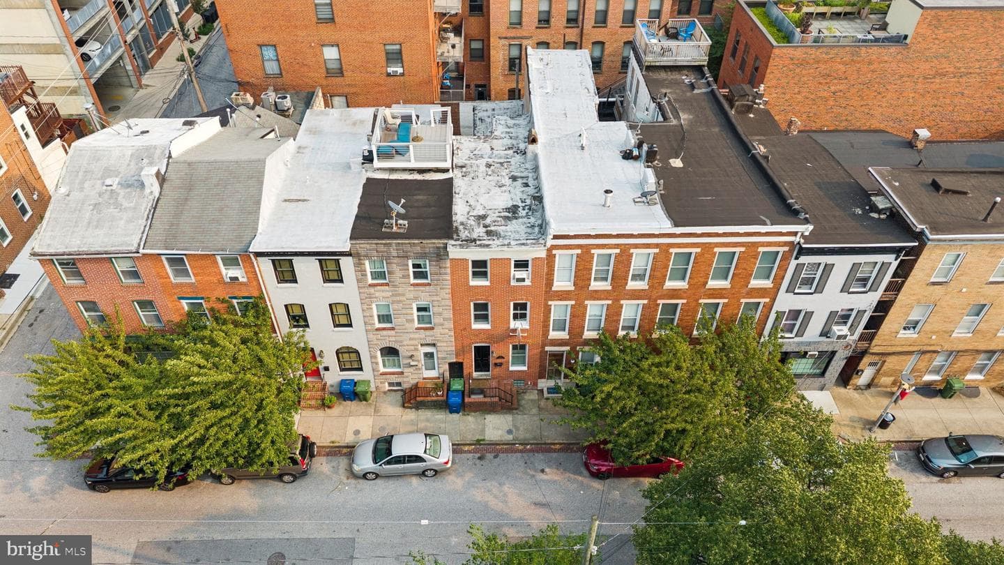 109 E West Street photo 35