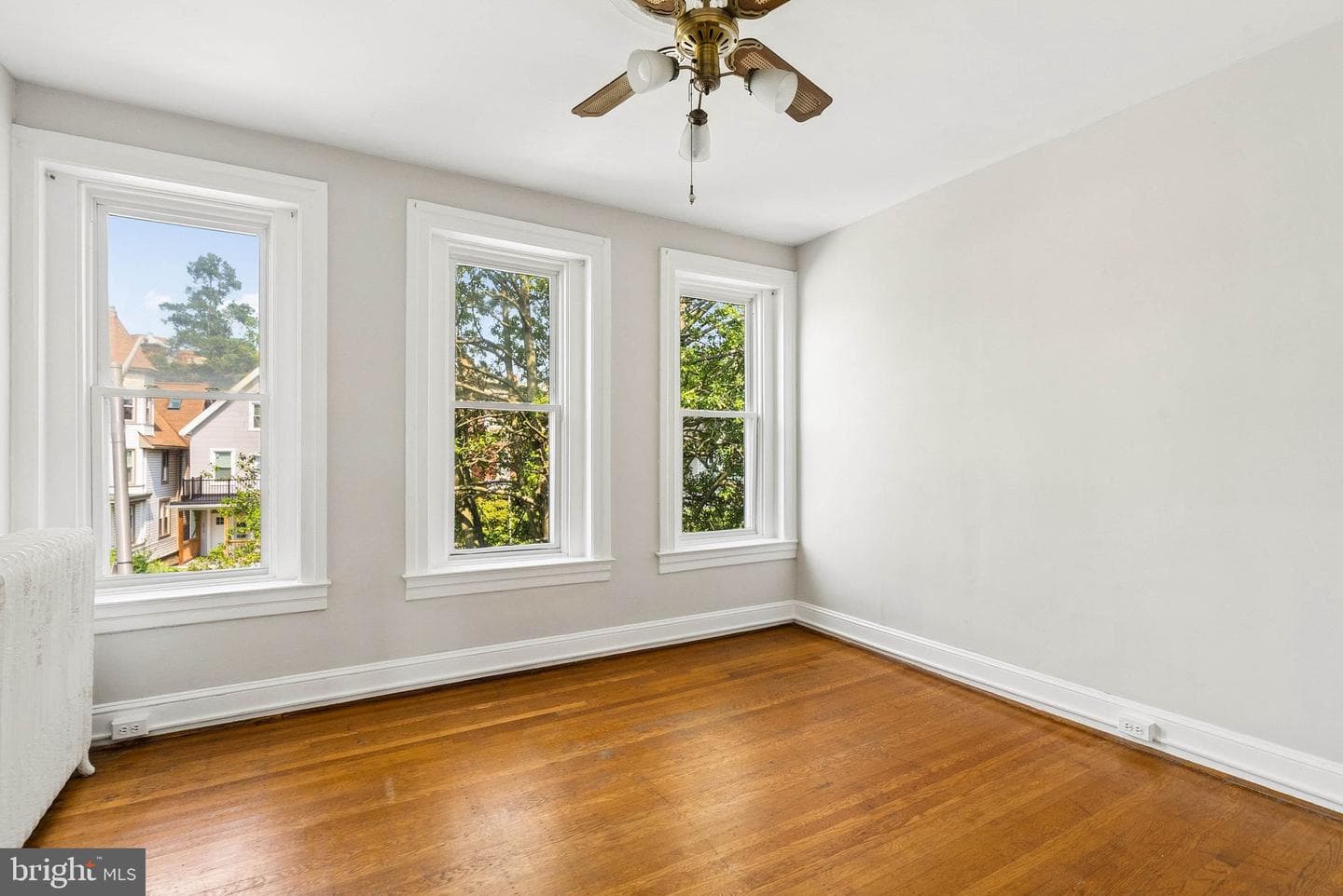 4018 Roland Avenue photo 29