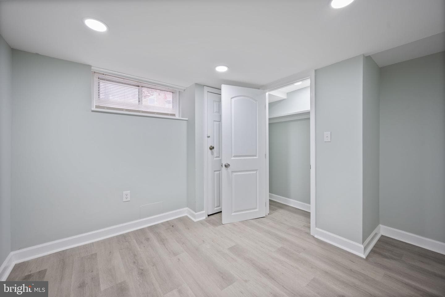 328 S Macon Street photo 18