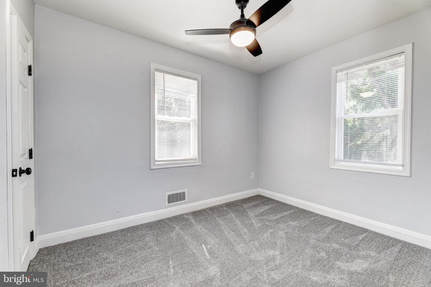 5802 Bland Avenue photo 20