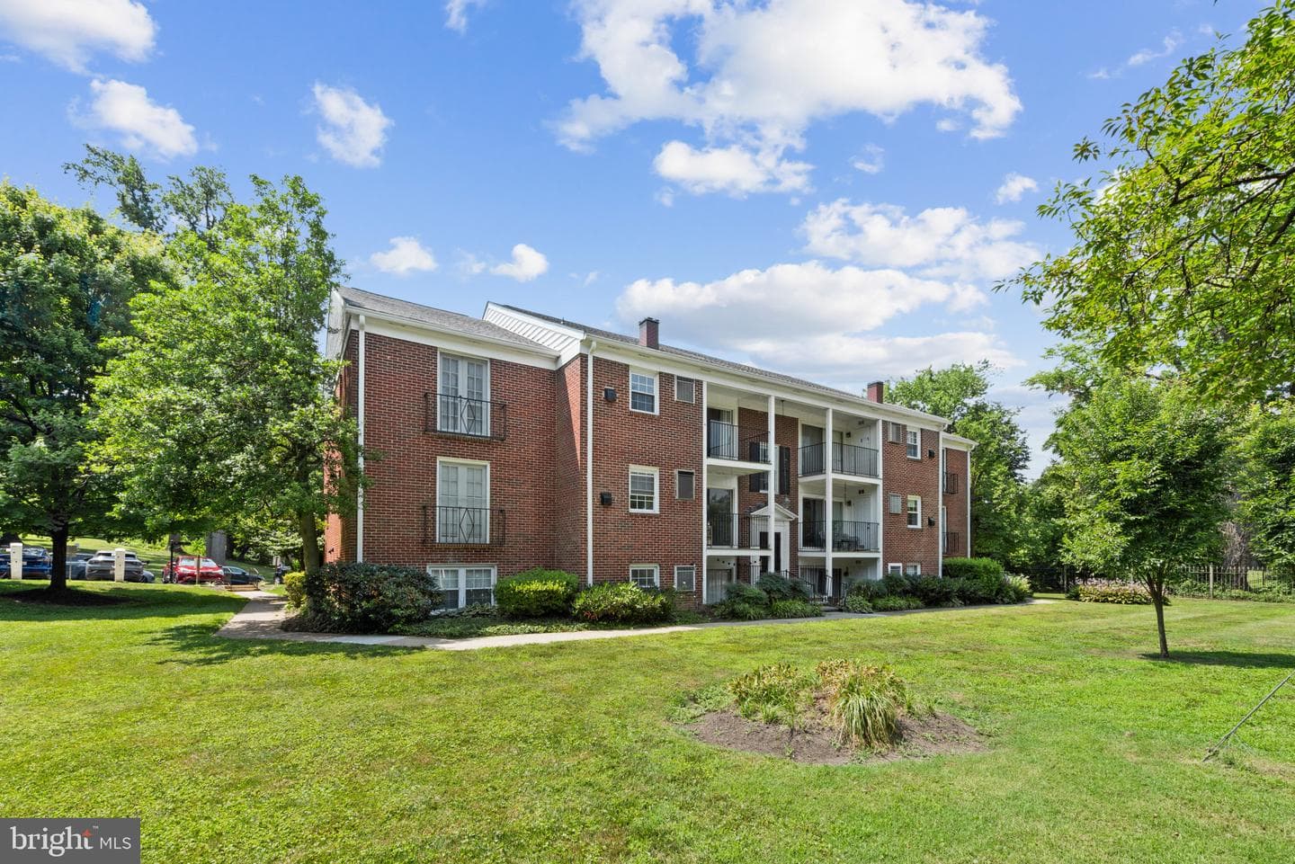317 Homeland Southway #2b photo 25
