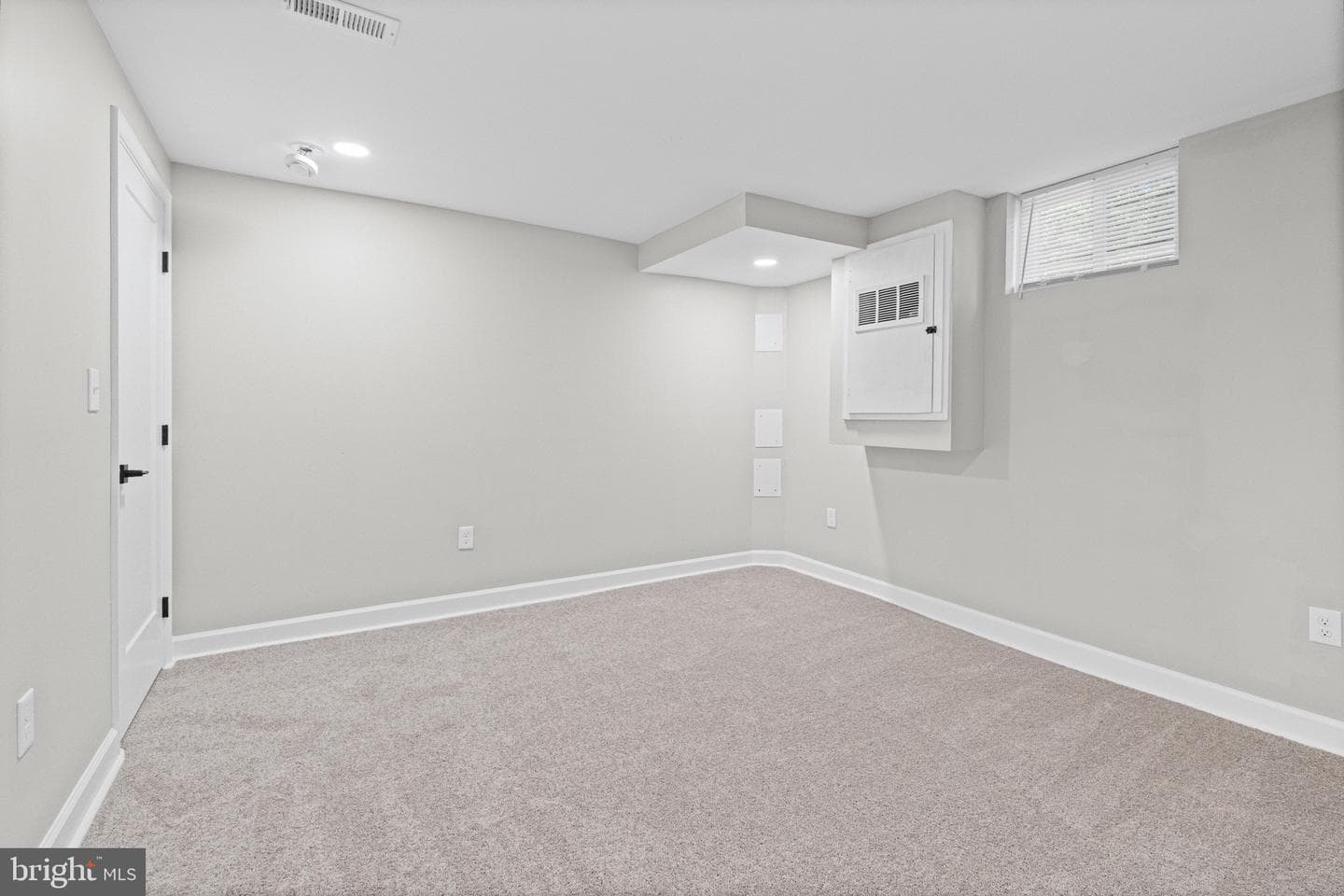 706 N Arlington Avenue photo 41