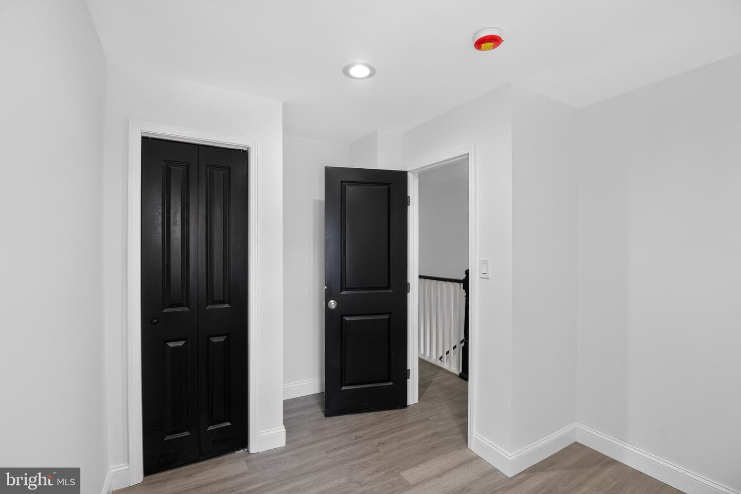 2877 Woodbrook Avenue photo 29
