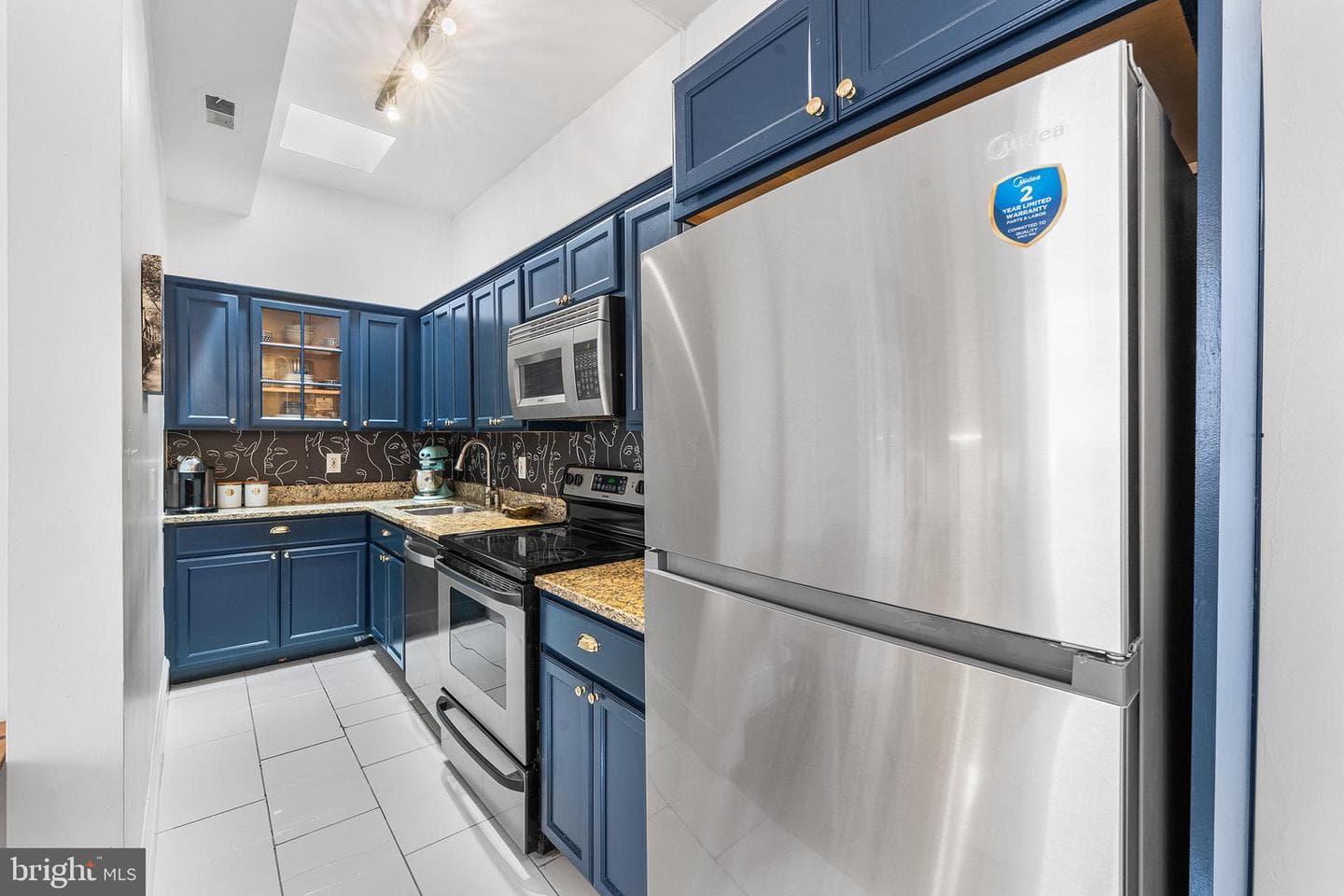 10 W Madison Street #31 photo 6