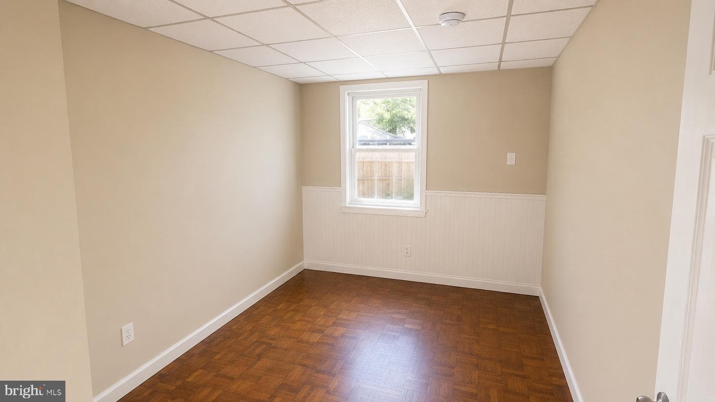 525 N Clinton Street N photo 5