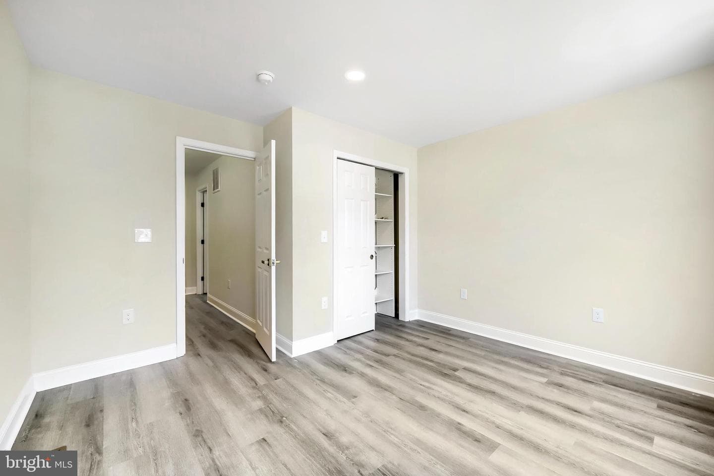 2645 Lehman Street photo 21