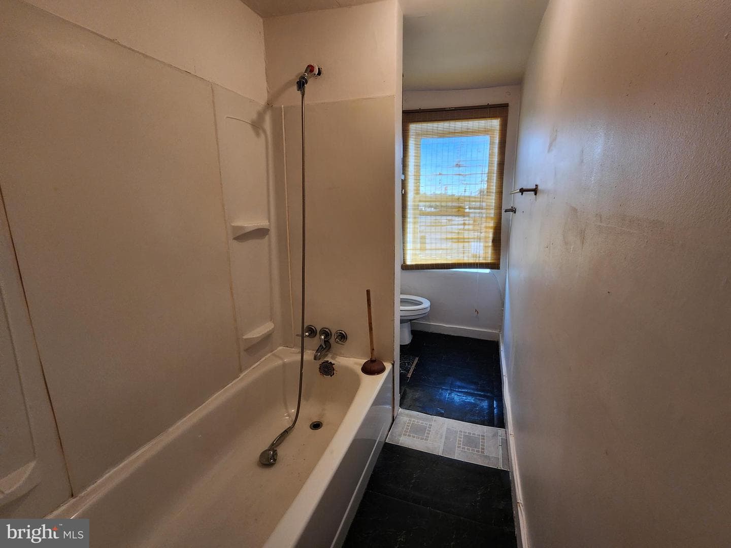 2142 W Fayette Street photo 13