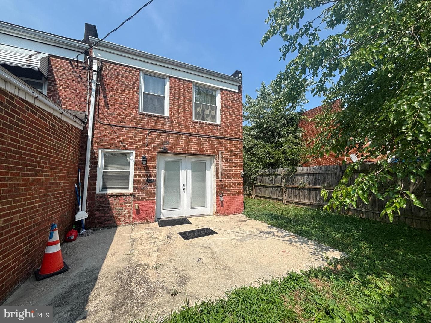 2432 Harriet Avenue photo 15
