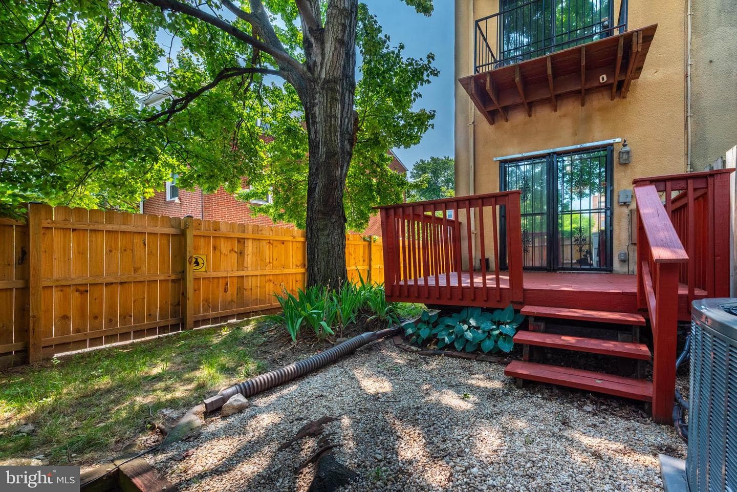 109 Scott Street photo 31
