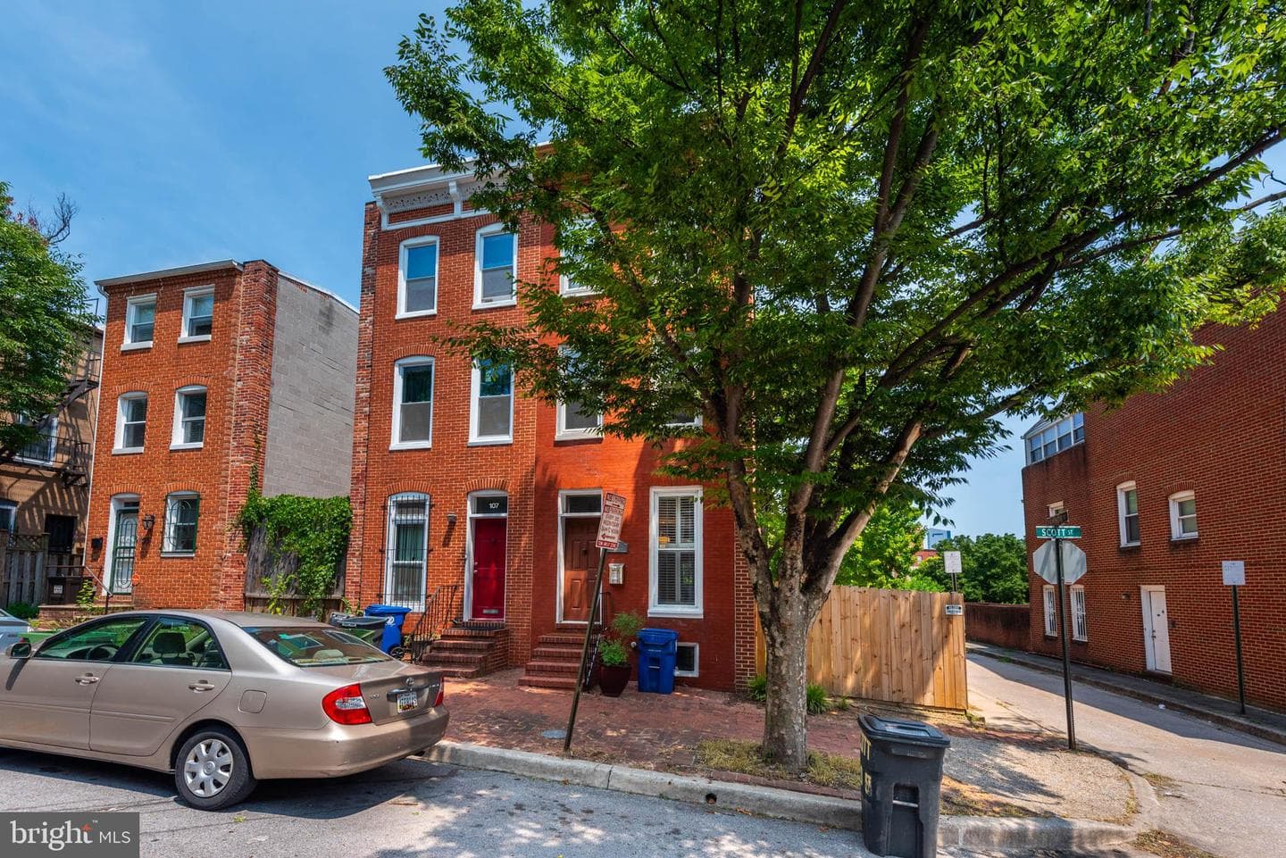 109 Scott Street photo 34