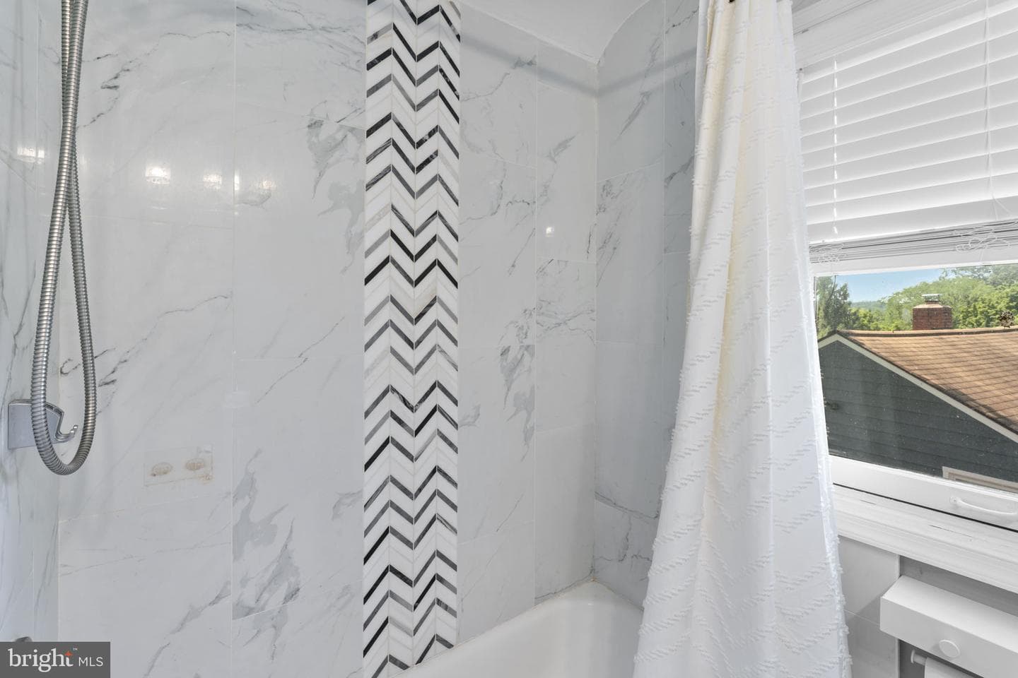 1826 N Forest Park Avenue N photo 18