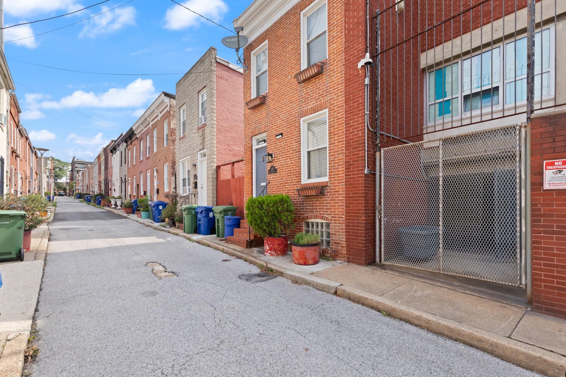 245 S Madeira Street photo 25