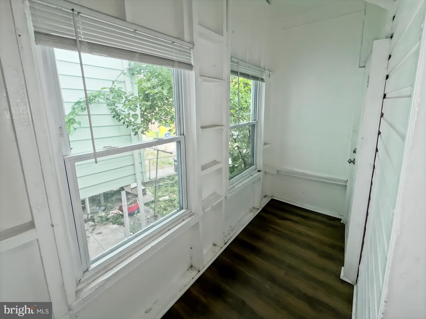 411 N Edgewood Street photo 12