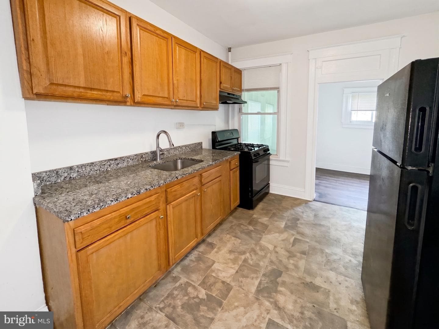 411 N Edgewood Street photo 8