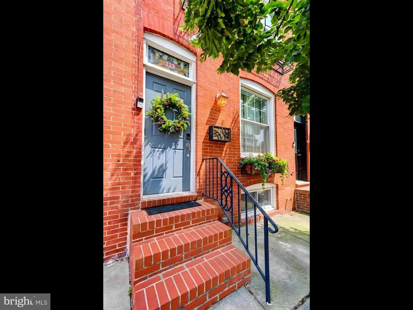 713 S East Avenue photo 4
