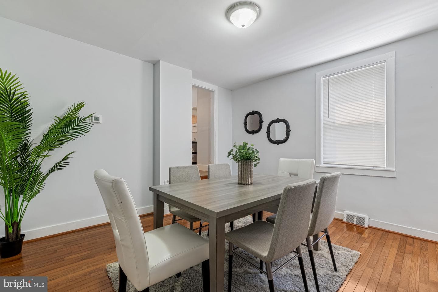 3723 Falls Road photo 11