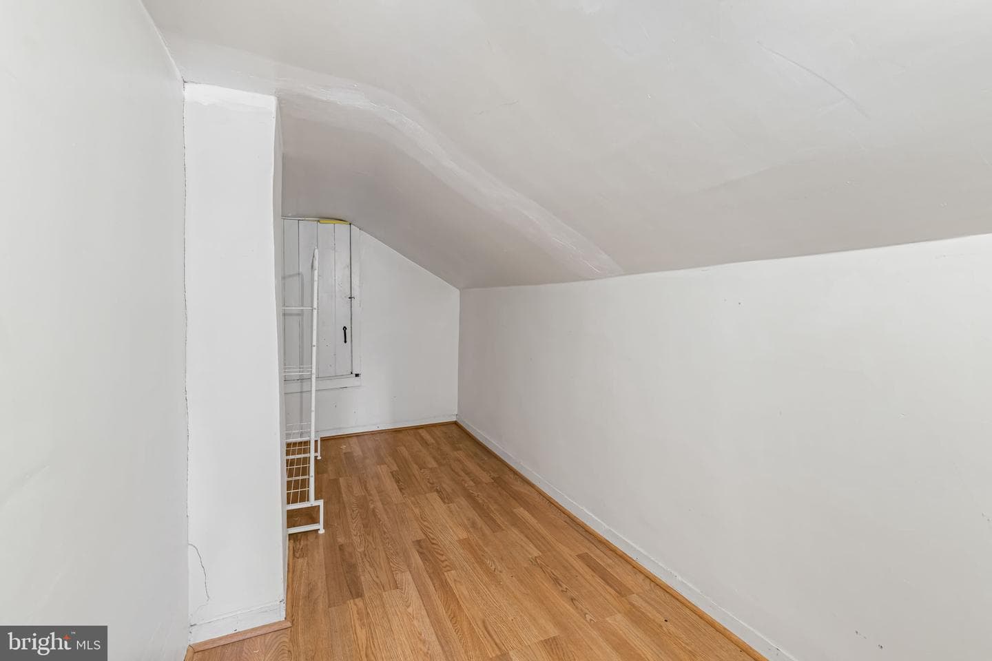 3723 Falls Road photo 33