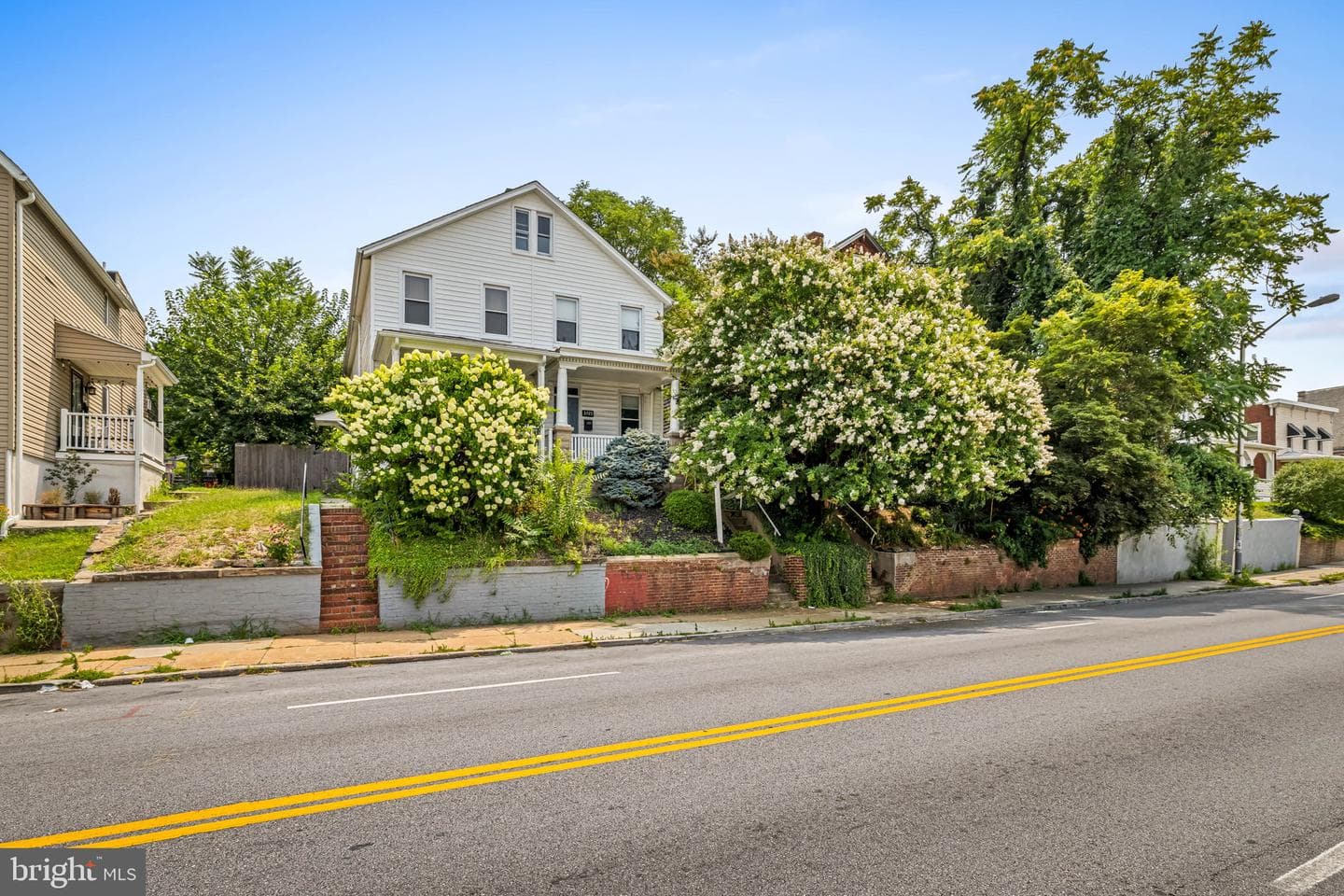 3723 Falls Road photo 34