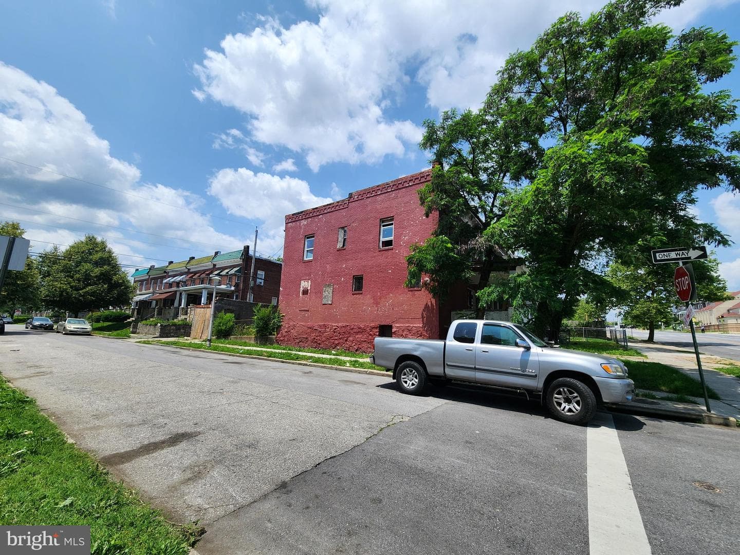 2418 Reisterstown Road photo 3