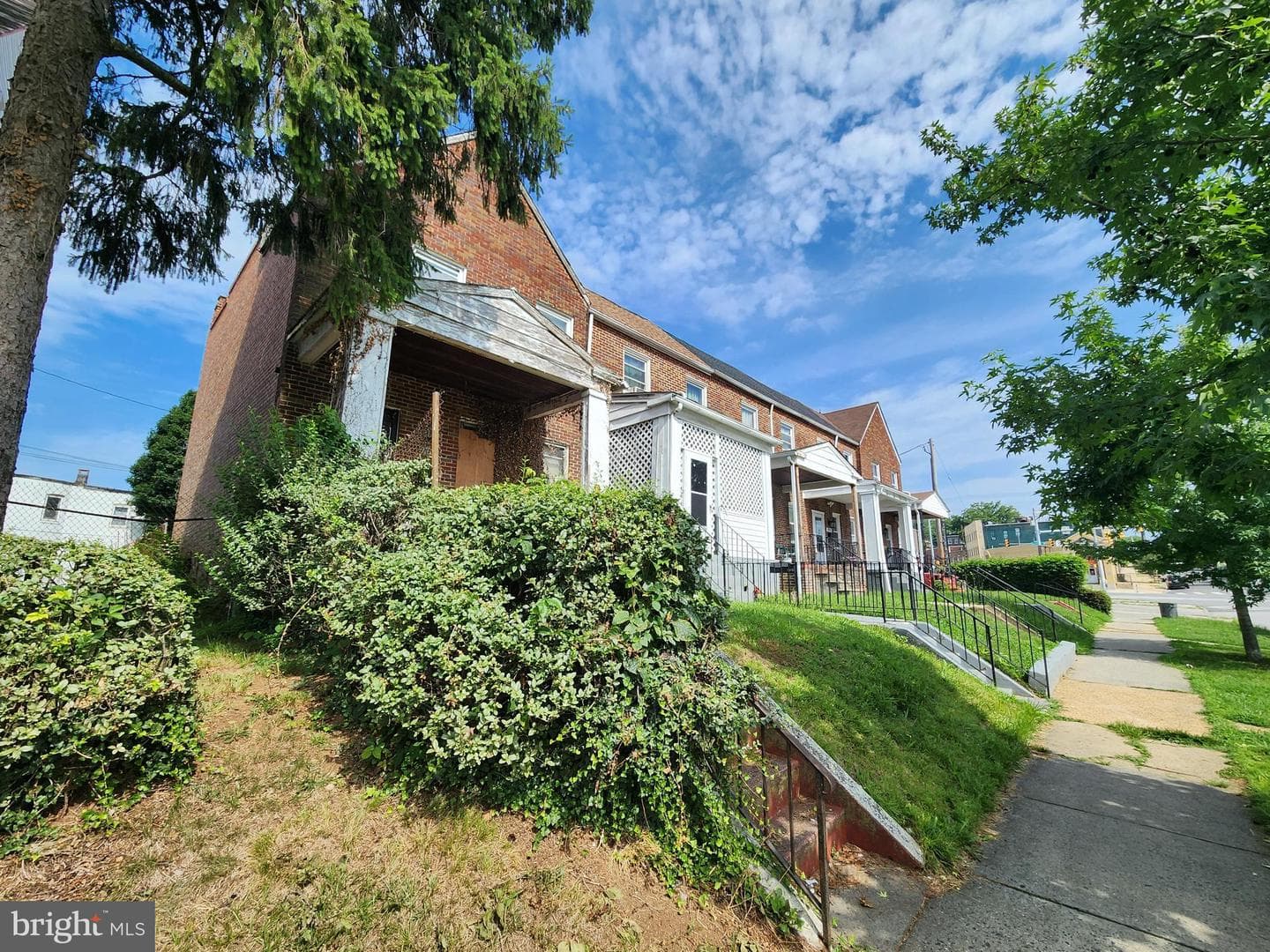 1810 N Ellamont Street photo 3