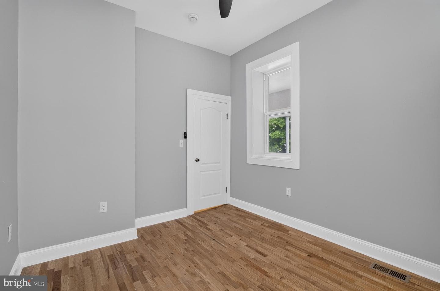 214 S Augusta Avenue photo 34