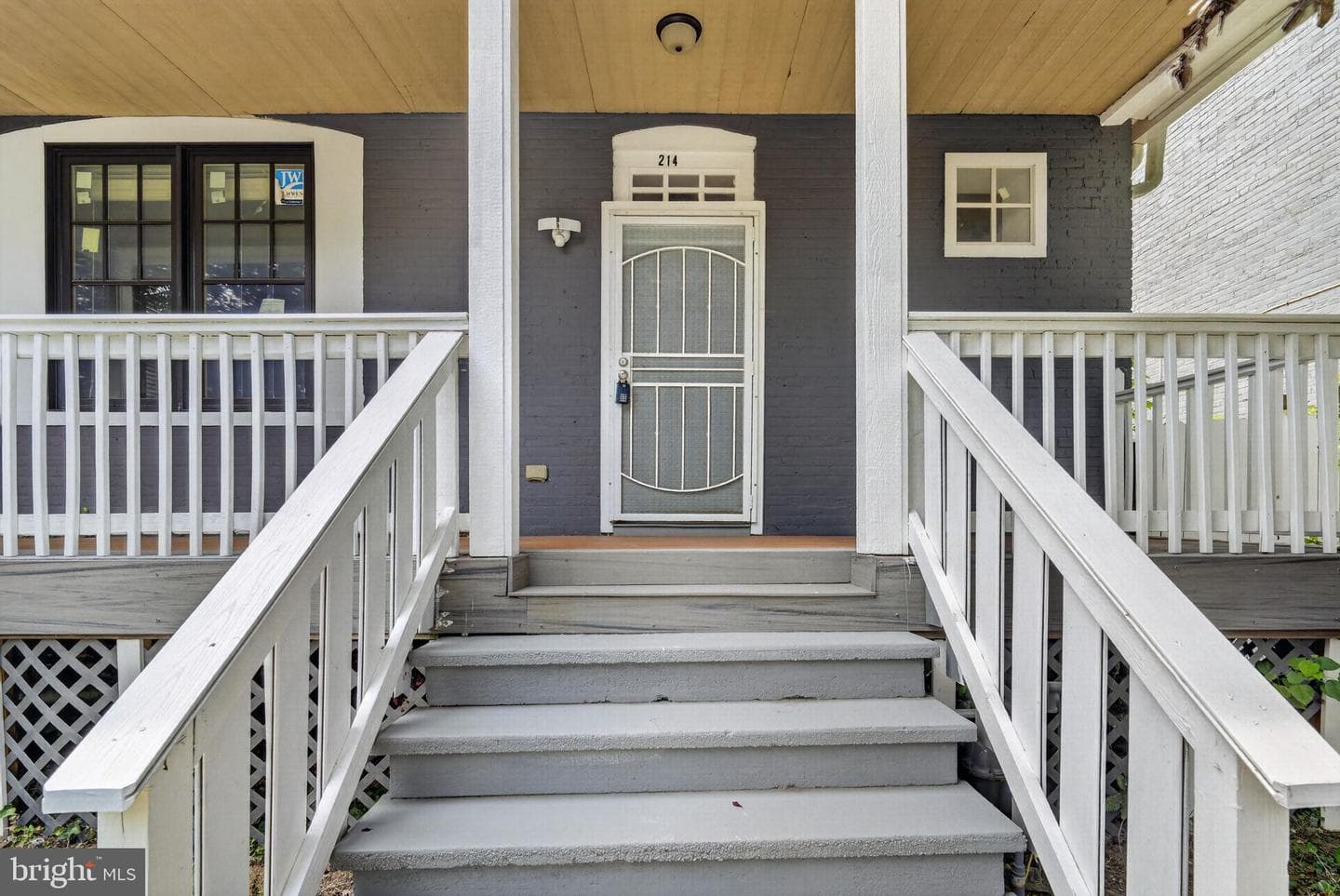 214 S Augusta Avenue photo 9