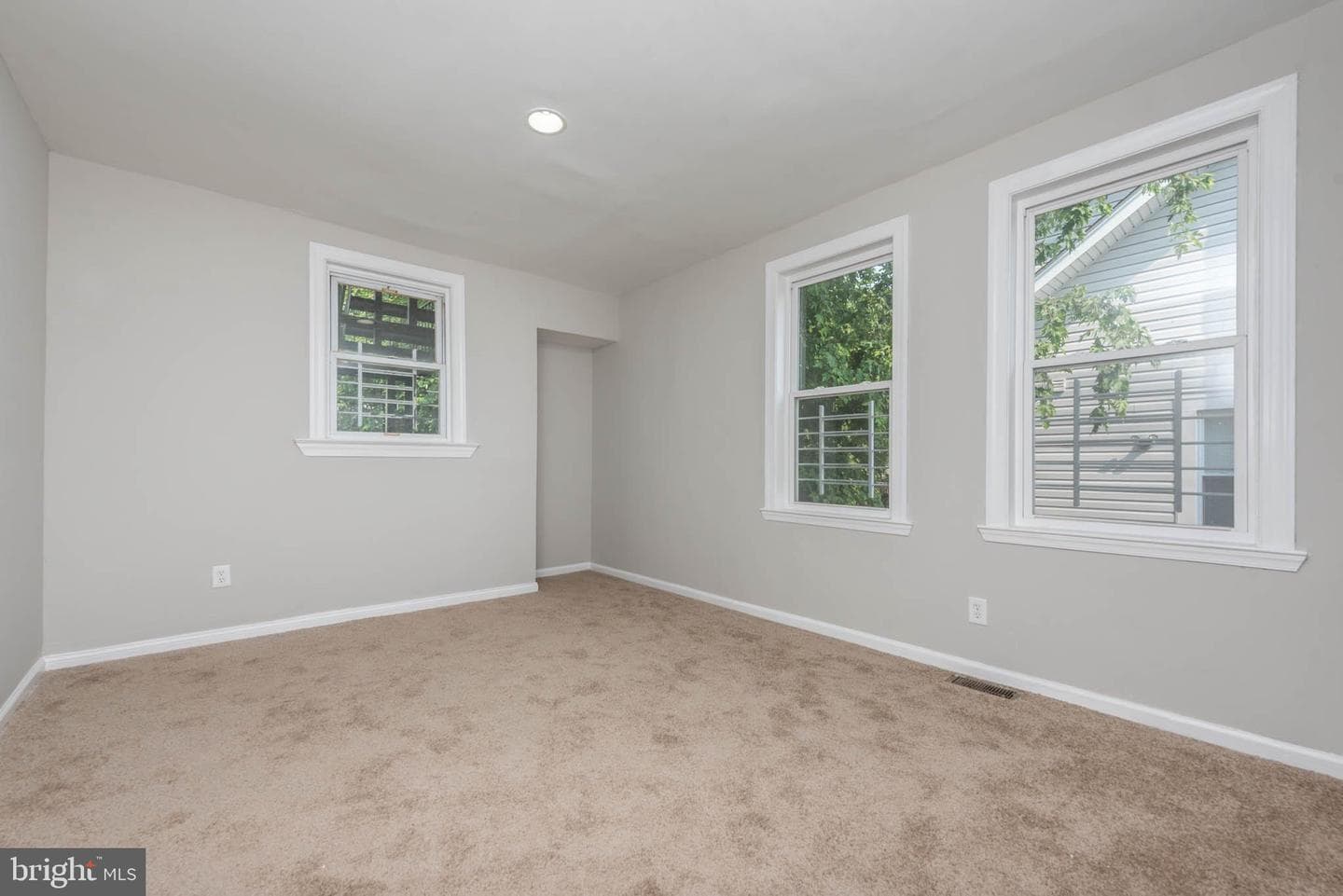 3300 Hamilton Avenue photo 15
