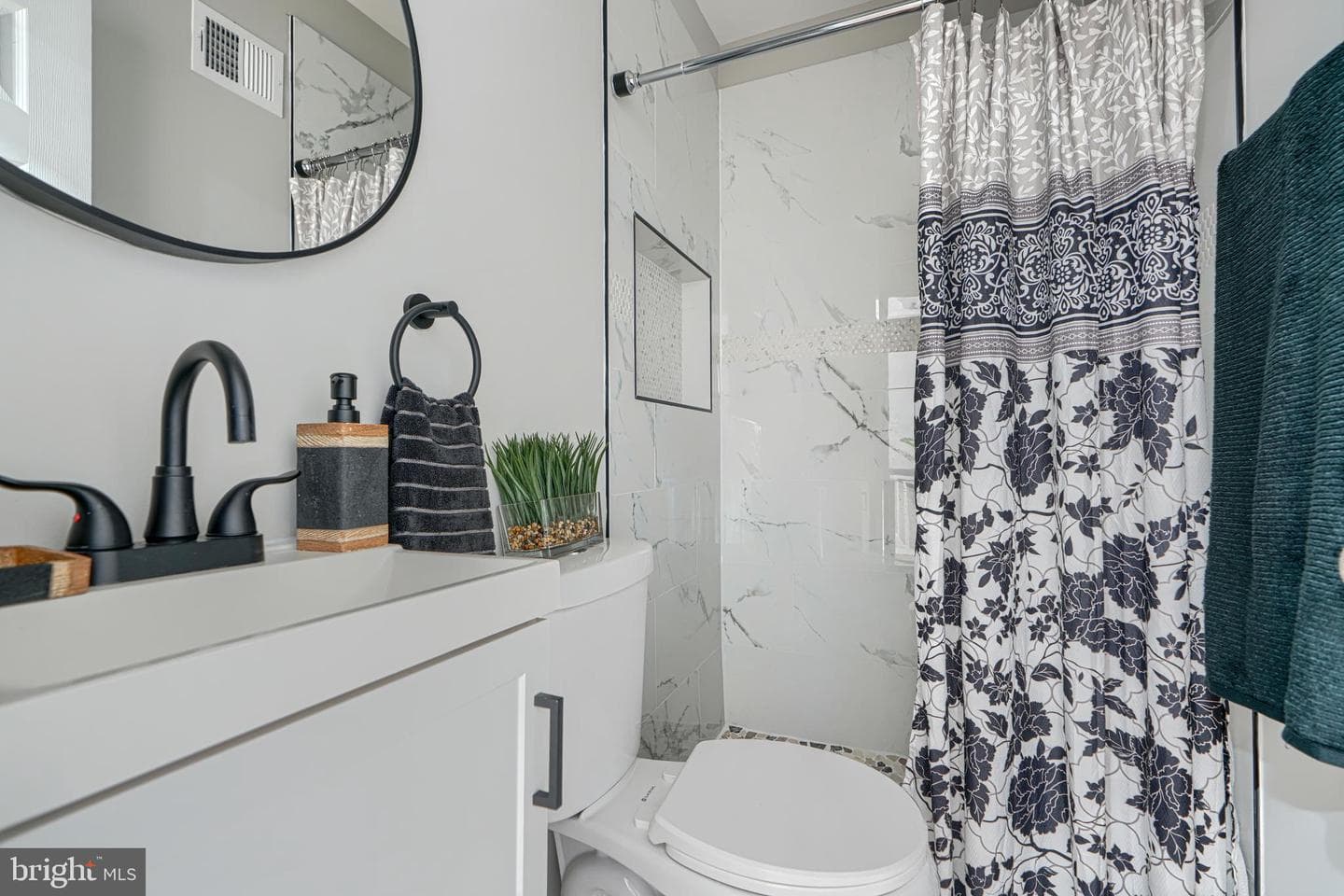 3023 W Garrison Avenue photo 24