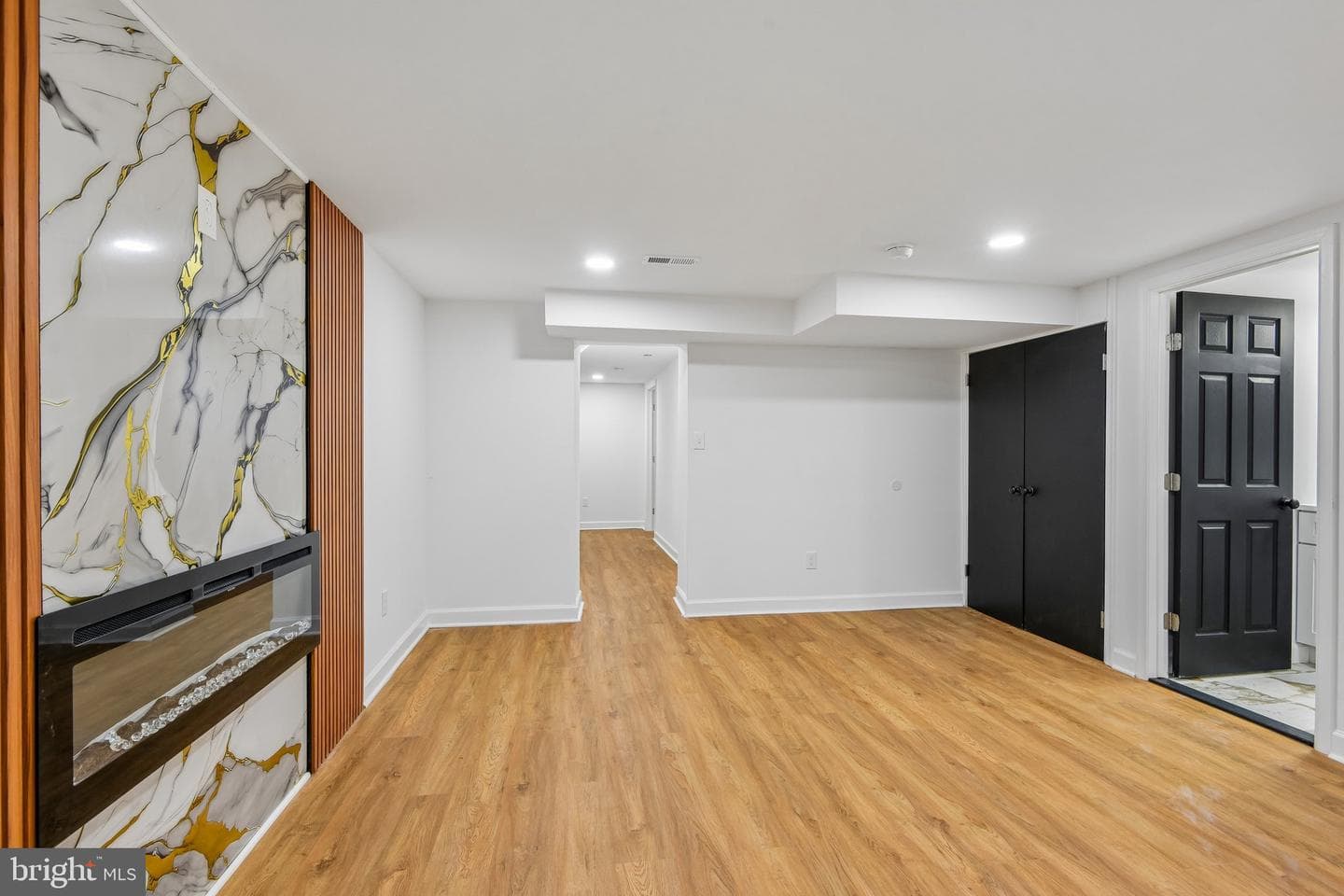 1528 Sheffield Road photo 23