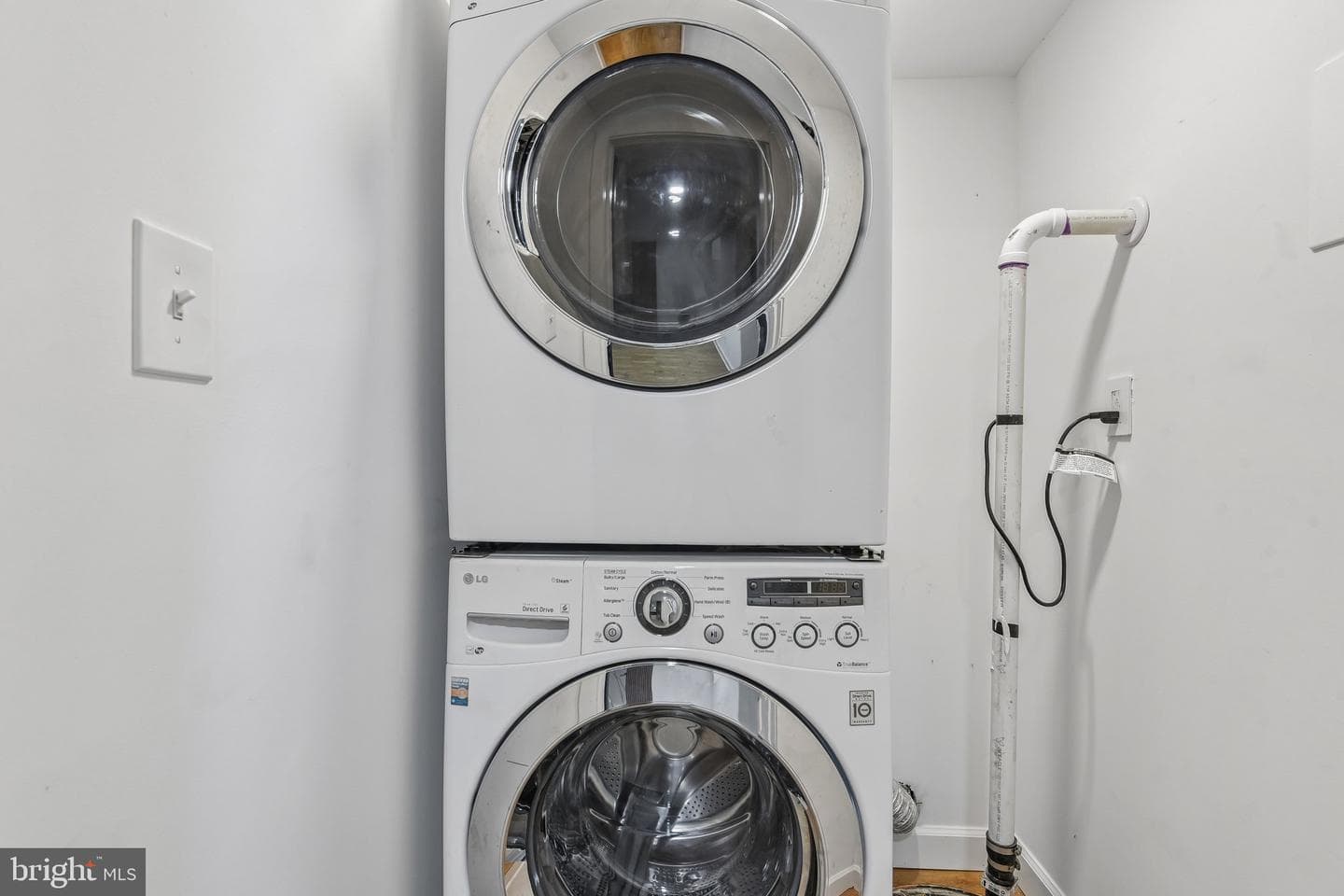1528 Sheffield Road photo 24