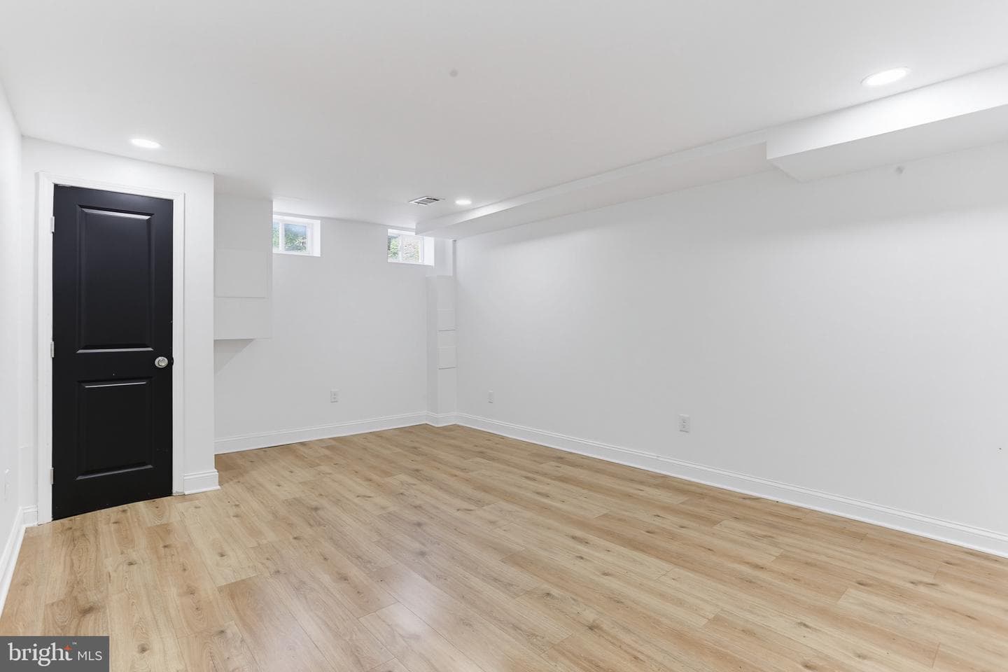 1315 N Broadway photo 20