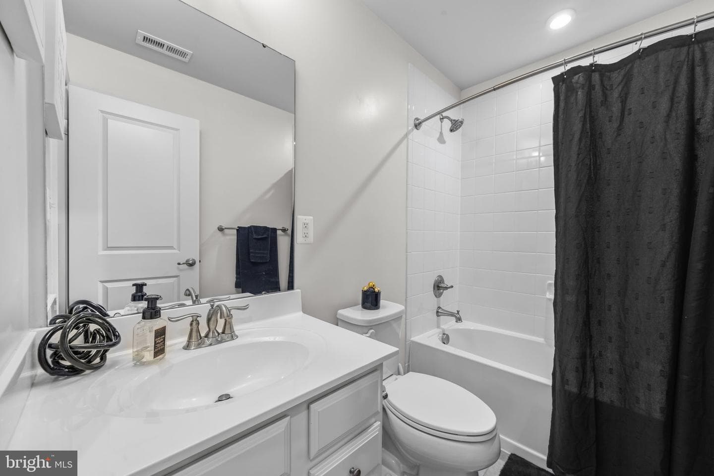 226 S Macon Street photo 27