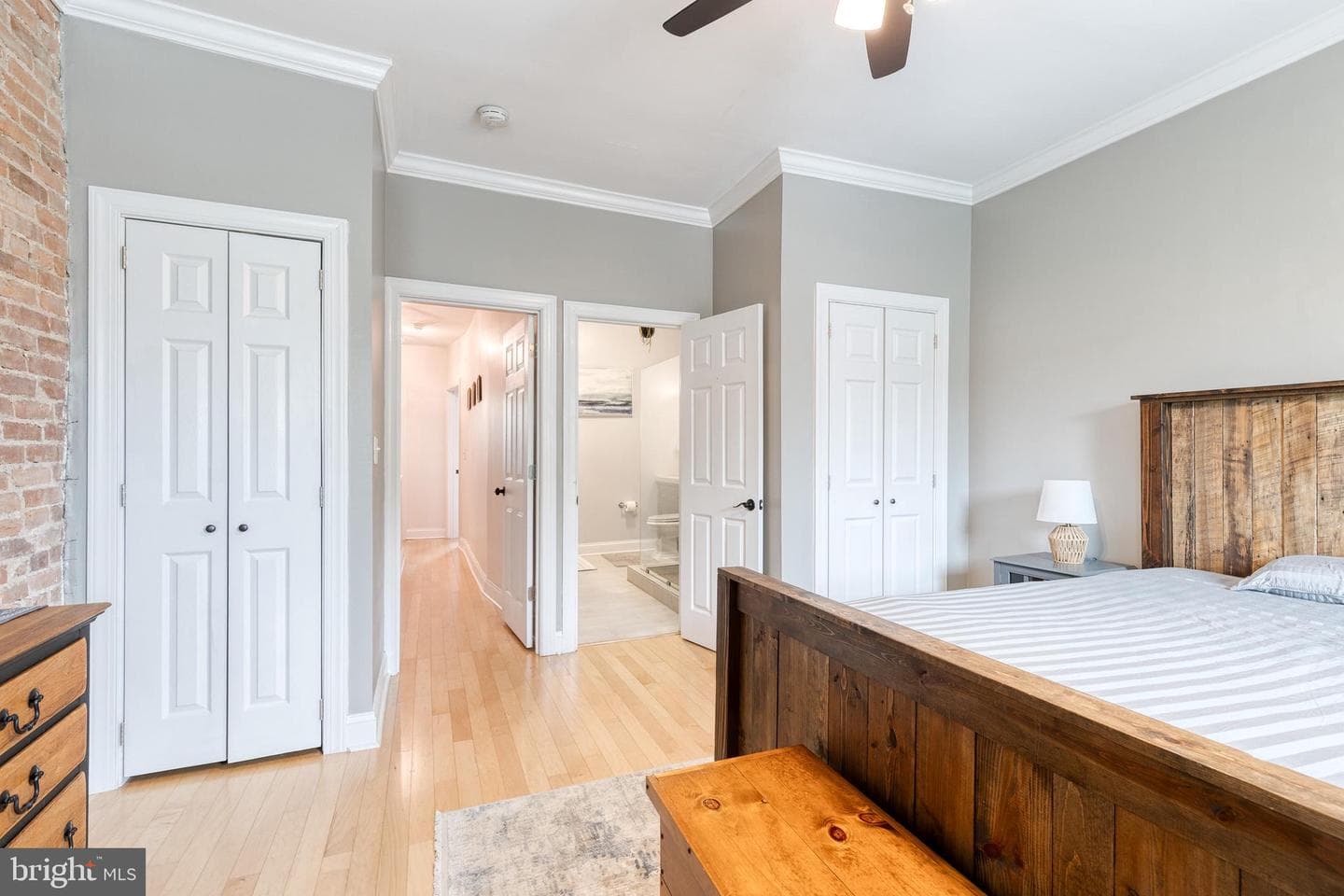 216 S Highland Avenue photo 26