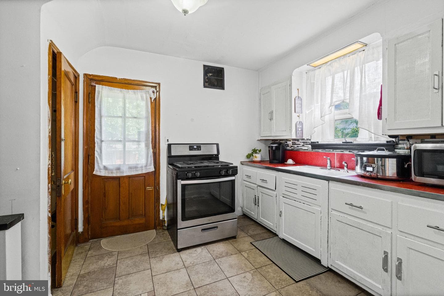 4701 Mannasota Avenue photo 10