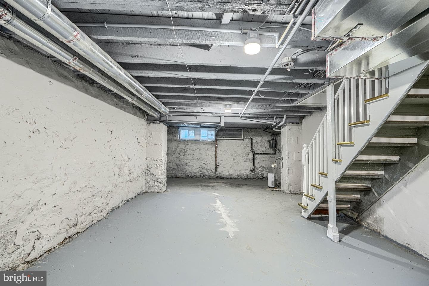 240 N Monastery Avenue photo 35