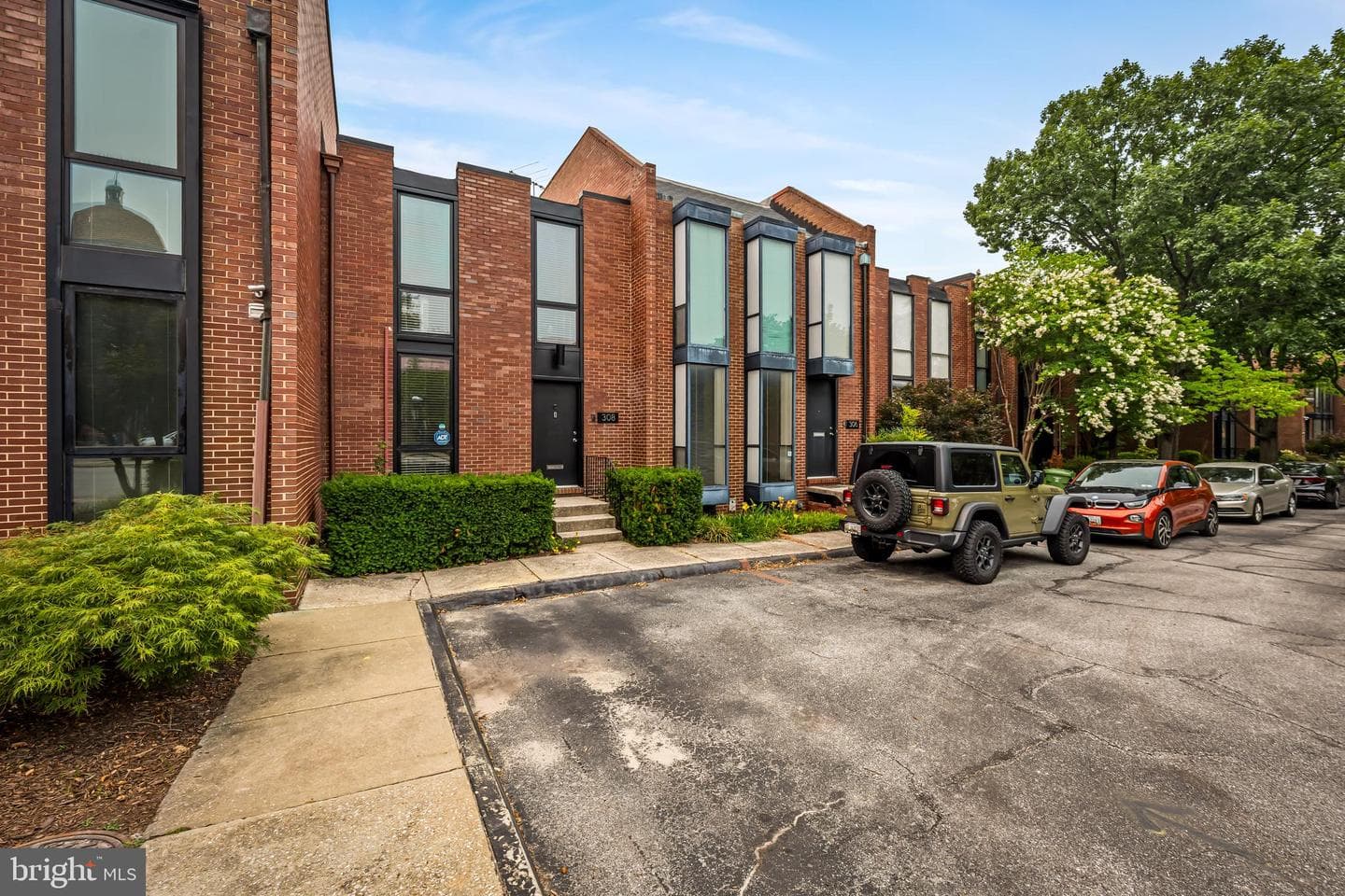 308 W Lafayette Avenue photo 2