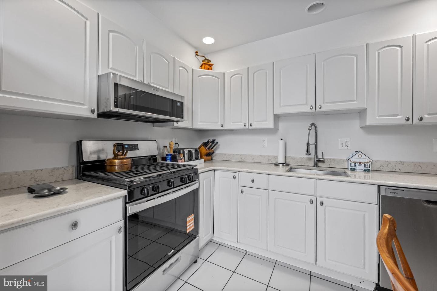 308 W Lafayette Avenue photo 9