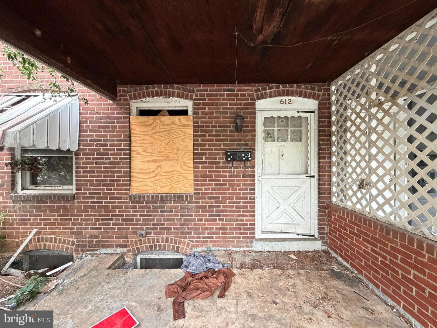 612 Arsan Avenue photo 3