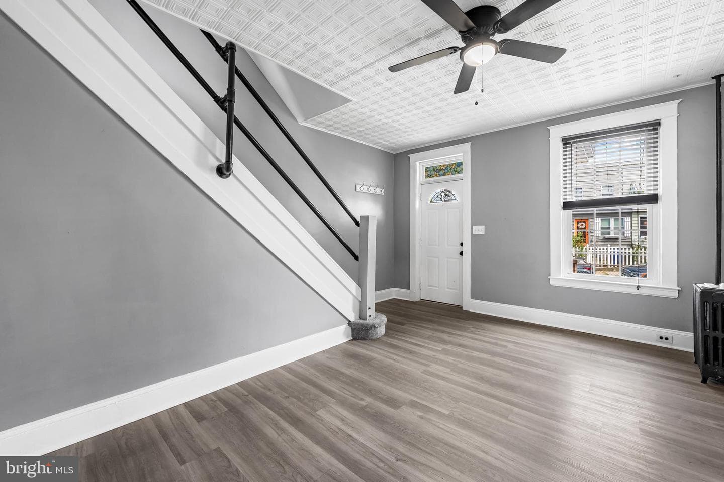 1109 W 40th Street photo 4
