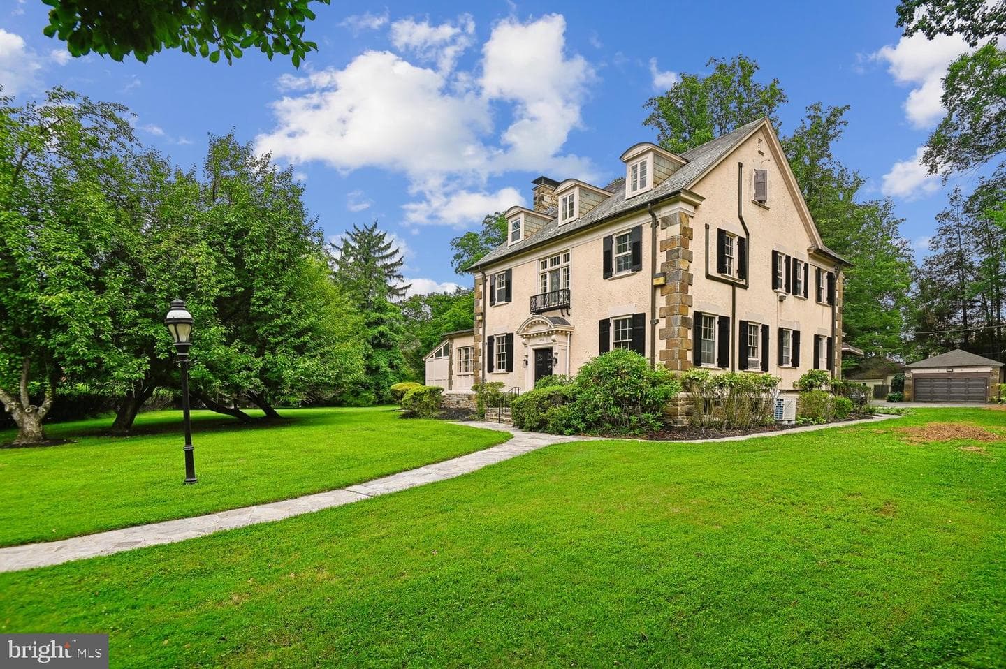 2209 Ken Oak Road, Baltimore